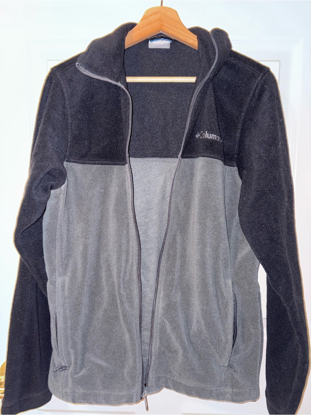 Columbia Two-Tone Gray Fleece Jacket